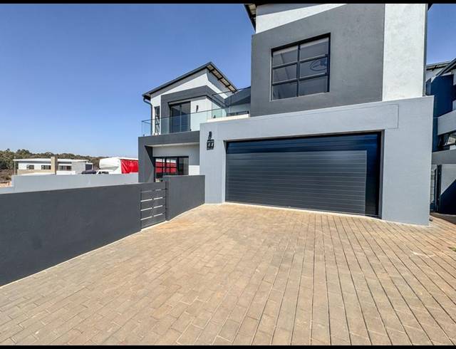 4 BEDROOM HOUSE FOR SALE IN FOUNTAINBROOK ESTATE
